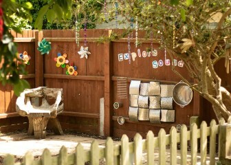 sound-board-in-garden