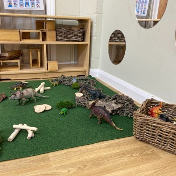 dinosaurs-ready-for-playtime
